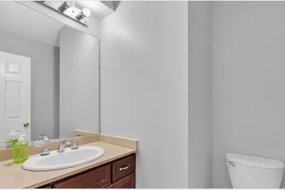 270 E Armitage Avenue, Addison, IL 60101 - Photo 9