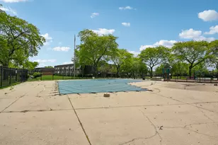 1 Villa Verde Dr, Buffalo Grove, IL 60089 - Photo 13