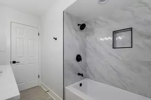 5720 Reba St, Morton Grove, IL 60053 - Photo 17