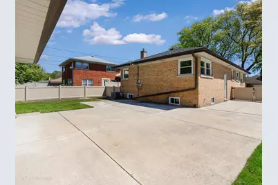 5720 Reba Street, Morton Grove, IL 60053 - Photo 27