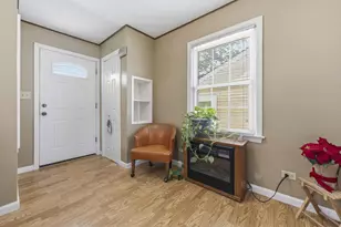 121 S Archer Rd, Mundelein, IL 60060 - Photo 5