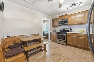 121 S Archer Rd, Mundelein, IL 60060 - Photo 7