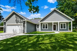 519 Wendt Ave, East Dundee, IL 60118 - Photo 1