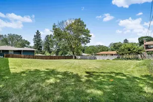 519 Wendt Ave, East Dundee, IL 60118 - Photo 35