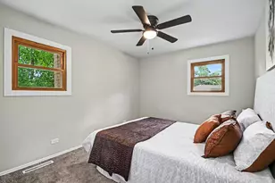 15405 James Dr, Oak Forest, IL 60452 - Photo 11