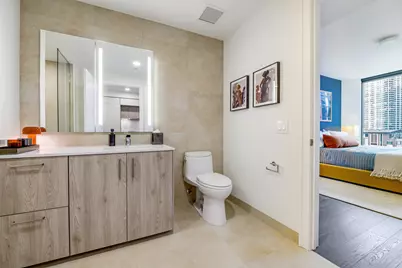 211 N Harbor Drive #1405, Chicago, IL 60601 - Photo 9