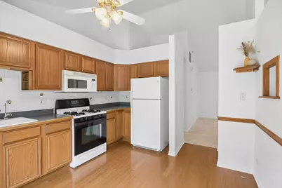 888 Riding Lane #888, Saint Charles, IL 60174 - Photo 11