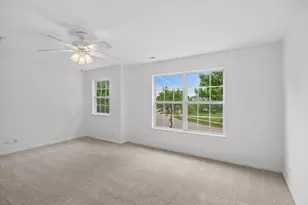 888 Riding Ln, Saint Charles, IL 60174 - Photo 13