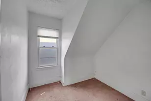 9352 S Woodlawn Ave, Chicago, IL 60619 - Photo 21
