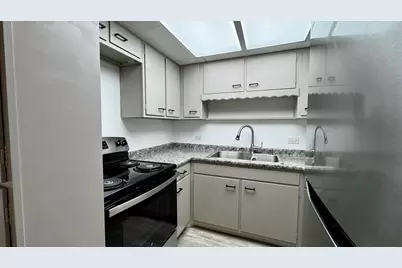 940 Holbrook Road #32C, Homewood, IL 60430 - Photo 7
