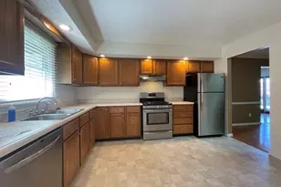607 Delmar Dr, Champaign, IL 61822 - Photo 9