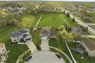 8920 Emerald Ct, Hickory Hills, IL 60457 - Photo 43