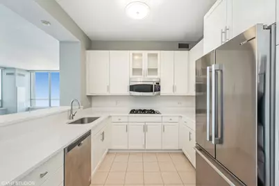 600 N Lake Shore Drive #1011, Chicago, IL 60611 - Photo 5