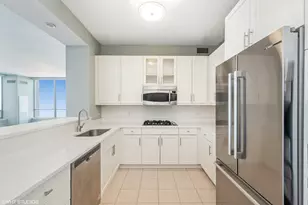 600 N Lake Shore Dr, Chicago, IL 60611 - Photo 5