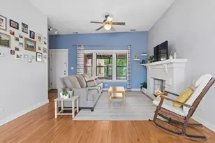 2712 W Leland Ave, Chicago, IL 60625 - Photo 3