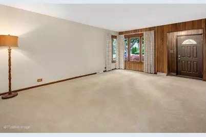 393 Grandview Avenue, Glen Ellyn, IL 60137 - Photo 3