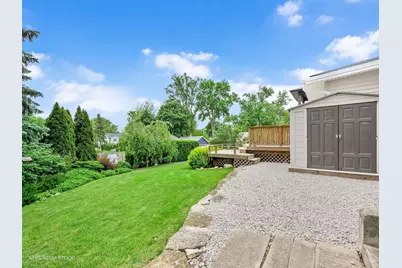 393 Grandview Avenue, Glen Ellyn, IL 60137 - Photo 19