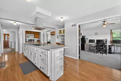 53 W Leslie Lane, Villa Park, IL 60181 - Photo 13