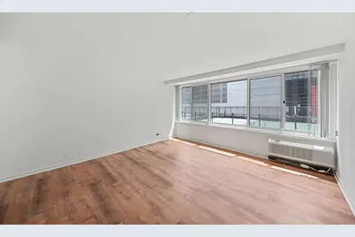 211 E Ohio Street #719, Chicago, IL 60611 - Photo 7