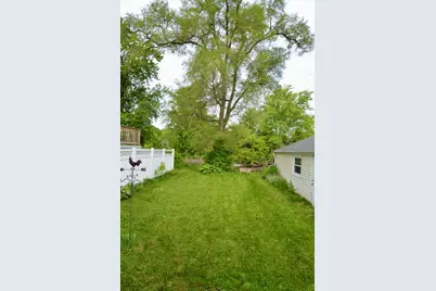 1028 West Drive, South Elgin, IL 60177 - Photo 23