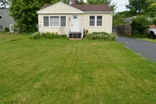 1028 West Dr, South Elgin, IL 60177 - Photo 3