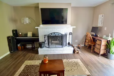 1028 West Drive, South Elgin, IL 60177 - Photo 9