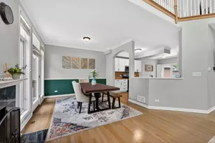 1051 W Sutton Ct, Palatine, IL 60067 - Photo 9