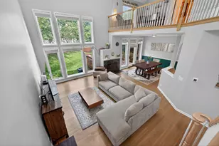 1051 W Sutton Ct, Palatine, IL 60067 - Photo 17