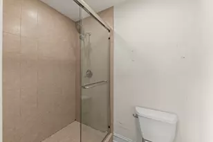 9521 Shields Ave, Brookfield, IL 60513 - Photo 15