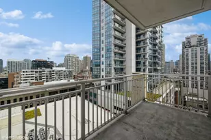 330 W Grand Ave, Chicago, IL 60654 - Photo 5