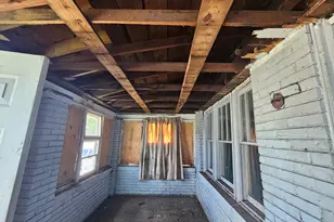 12 Webb St, Calumet City, IL 60409 - Photo 5