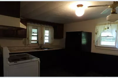 25 Wise Street, Eldorado, IL 62930 - Photo 9