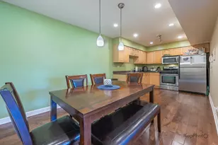 729 Limerick Ln, Schaumburg, IL 60193 - Photo 9