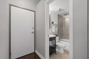 3150 N Sheffield Ave, Chicago, IL 60657 - Photo 3