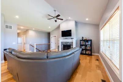910 Declaration Drive, Savoy, IL 61874 - Photo 5