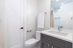 2738 N Racine Ave, Chicago, IL 60614 - Photo 11