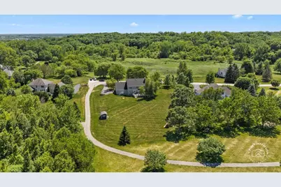 39W016 W Hilltop Drive, Saint Charles, IL 60175 - Photo 33