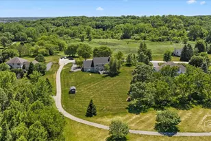 39W016 W Hilltop Dr, Saint Charles, IL 60175 - Photo 33