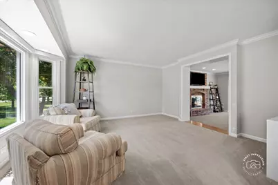 39W016 W Hilltop Drive, Saint Charles, IL 60175 - Photo 5