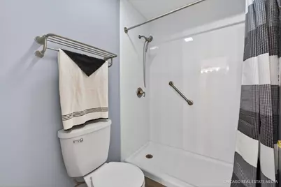 [Address not provided], Algonquin, IL 60102 - Photo 27