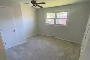 15760 Church Dr, South Holland, IL 60473 - Photo 9