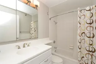 1122 N Clark St, Chicago, IL 60610 - Photo 13