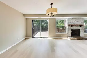 101 Indian Trail, Westmont, IL 60559 - Photo 7