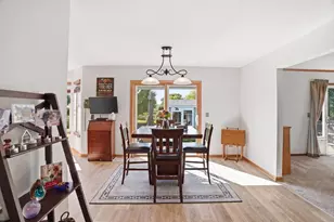 3413 Harbor Ridge Dr, Zion, IL 60099 - Photo 13