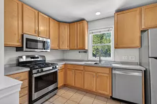 4308 W Waveland Ave, Chicago, IL 60641 - Photo 13
