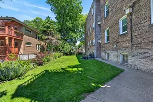 4308 W Waveland Ave, Chicago, IL 60641 - Photo 27