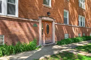 4308 W Waveland Ave, Chicago, IL 60641 - Photo 3