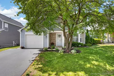 808 Castleton Court, Mundelein, IL 60060 - Photo 1