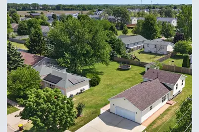 909 Northfield Avenue, Harvard, IL 60033 - Photo 11
