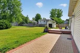 909 Northfield Ave, Harvard, IL 60033 - Photo 19